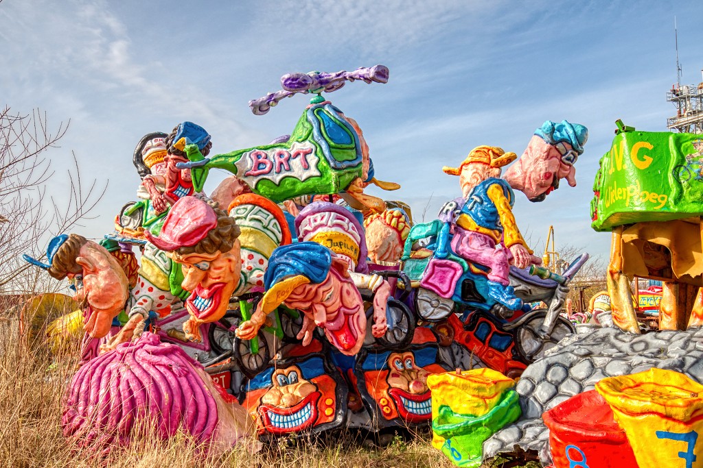 carnival graveyard carnaval hdr urbex carnavalsoptocht corso trash verlaten abandoned lost places